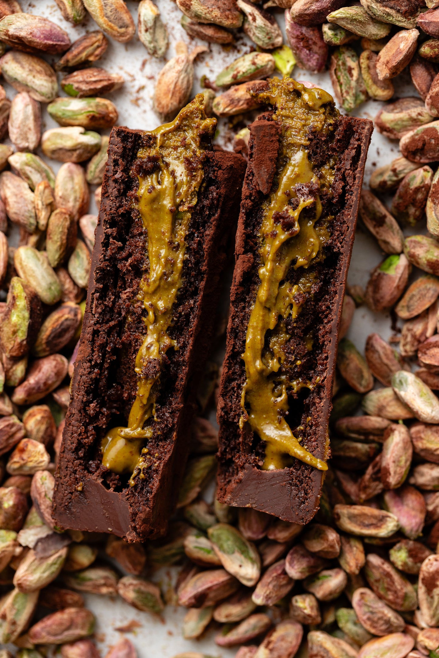 Chocolate Pistachio Cigare