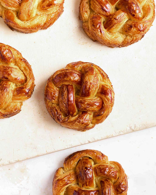 Cardamom buns
